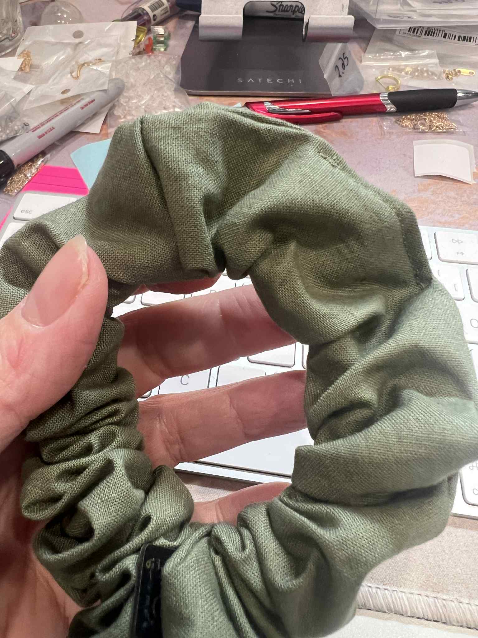 Chouchou vert militaire