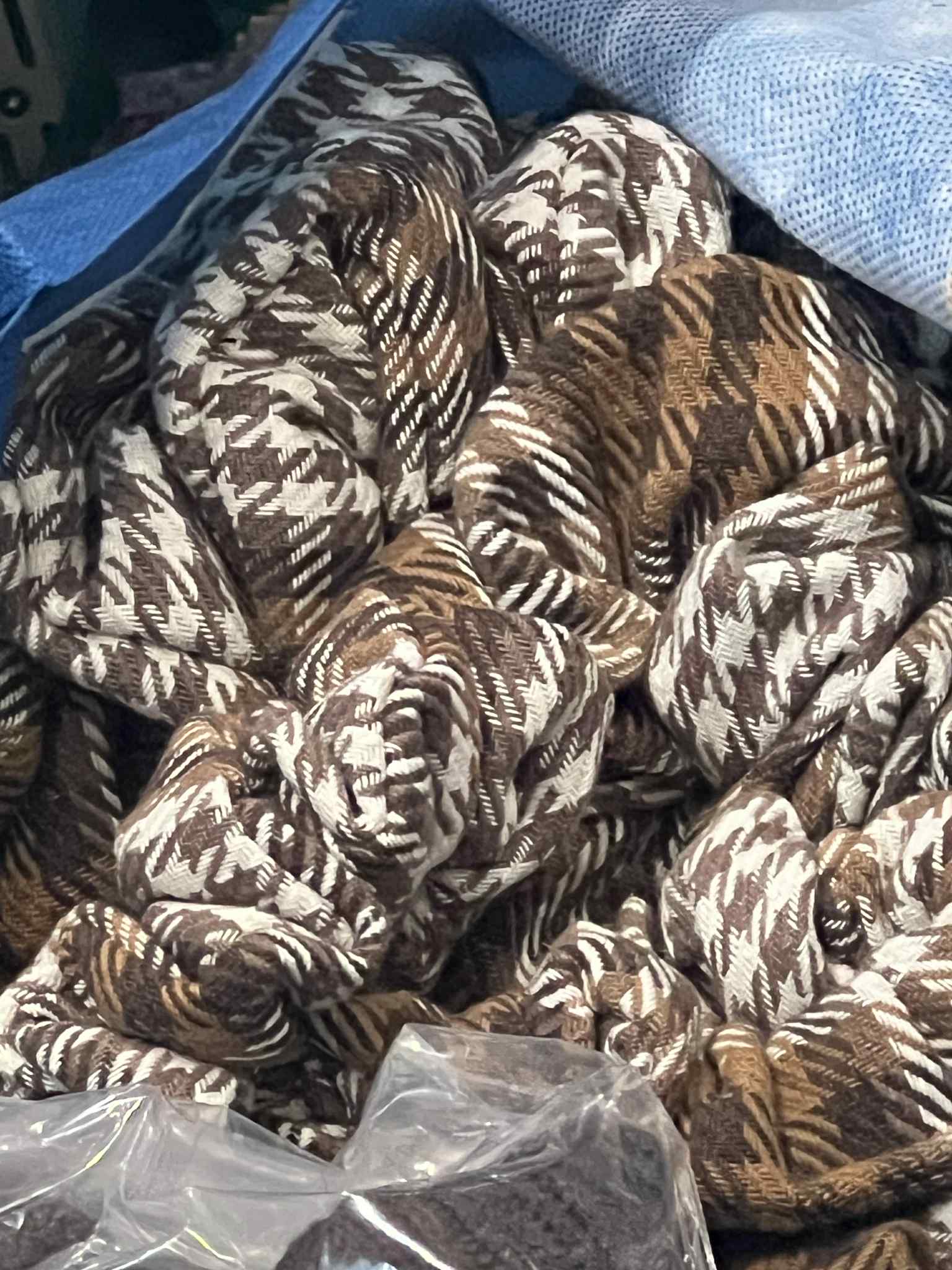 Chouchou à carreaux brun