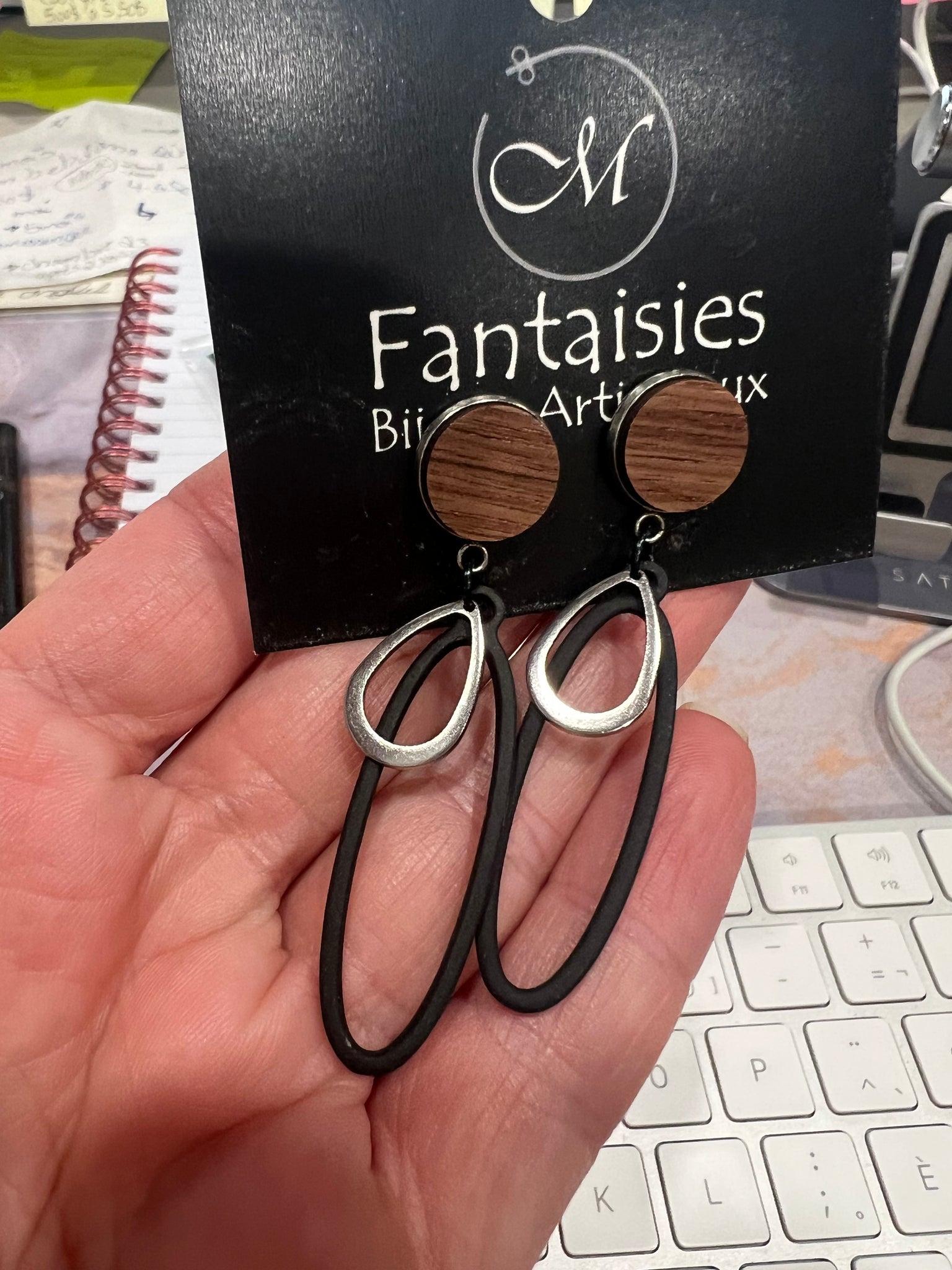 Boucles d'oreilles classique (point de vente)