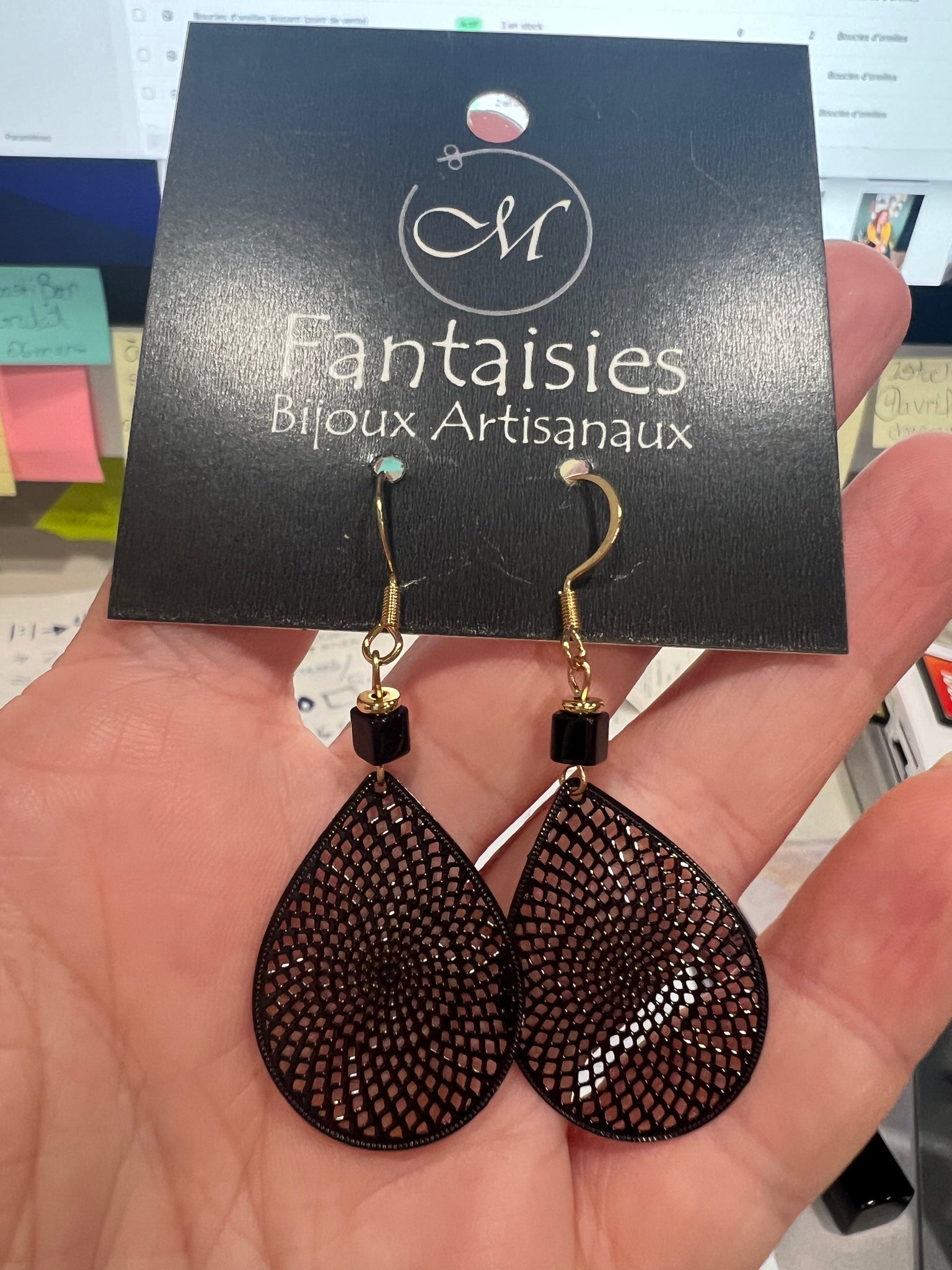 Boucles d'oreilles filigrane noir