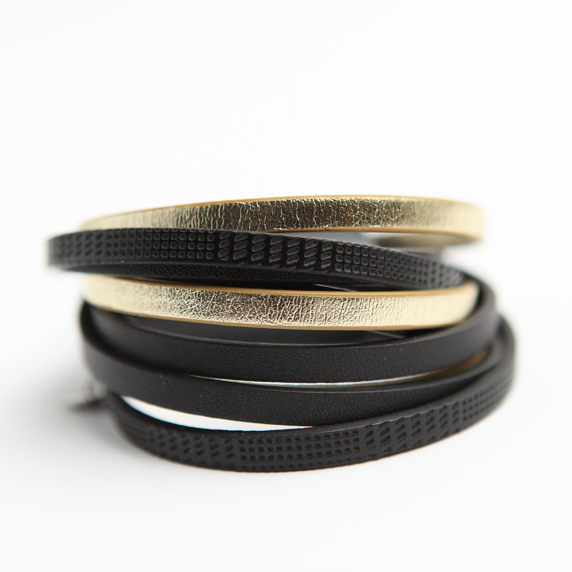 Bracelet style wrap en cuir véritable - or