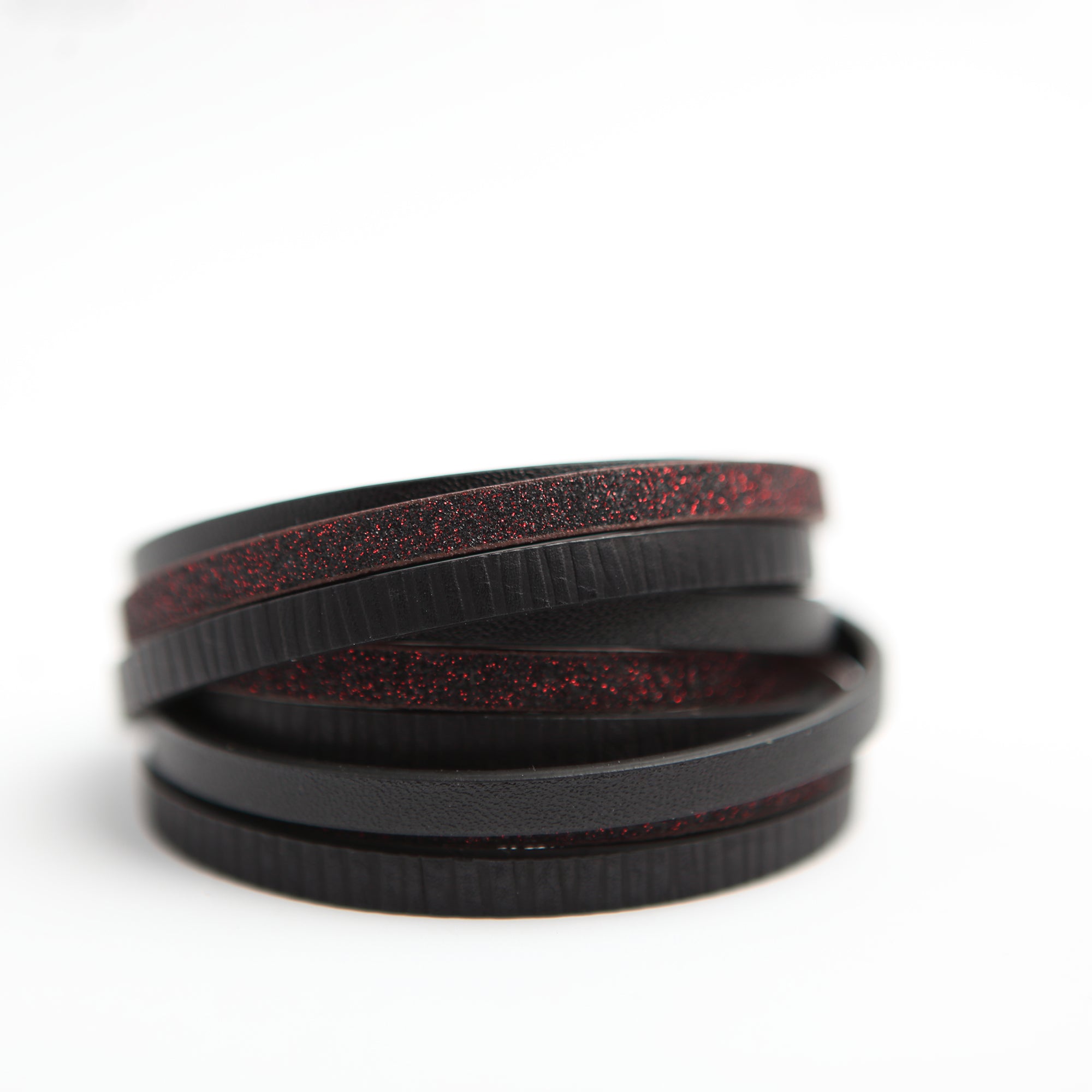 Bracelet style wrap en cuir véritable - rouge brillant