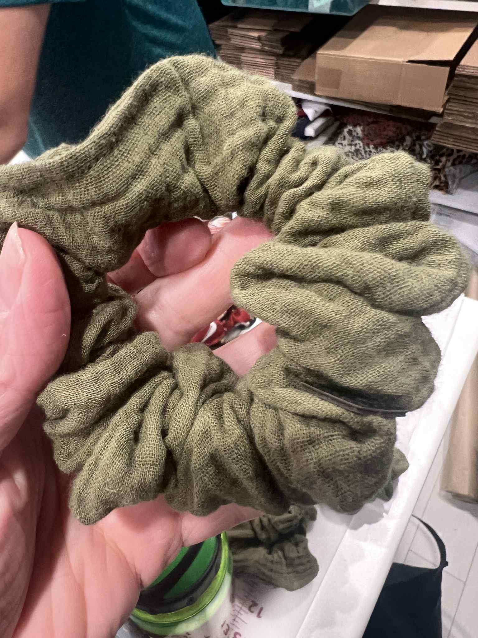 Chouchou vert gaufré